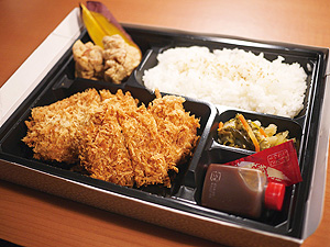 Ｖ・ファーレン勝弁当（松）